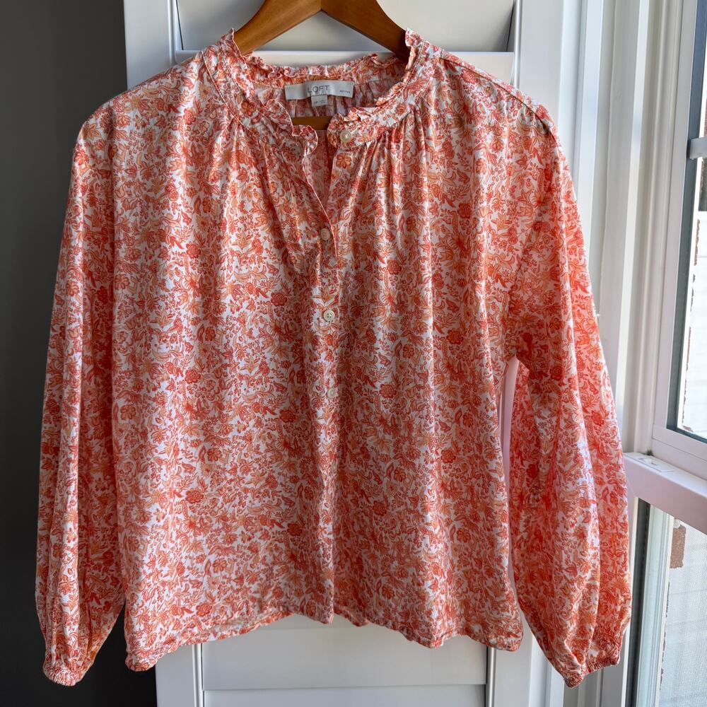 LOFT Peach Orange Floral Ruffle Neck Peasant Blouse Size Medium Petite